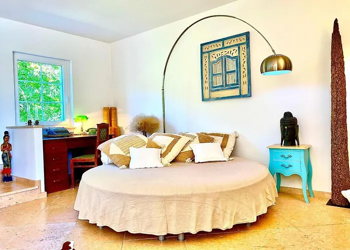 Venus فيلة Martina